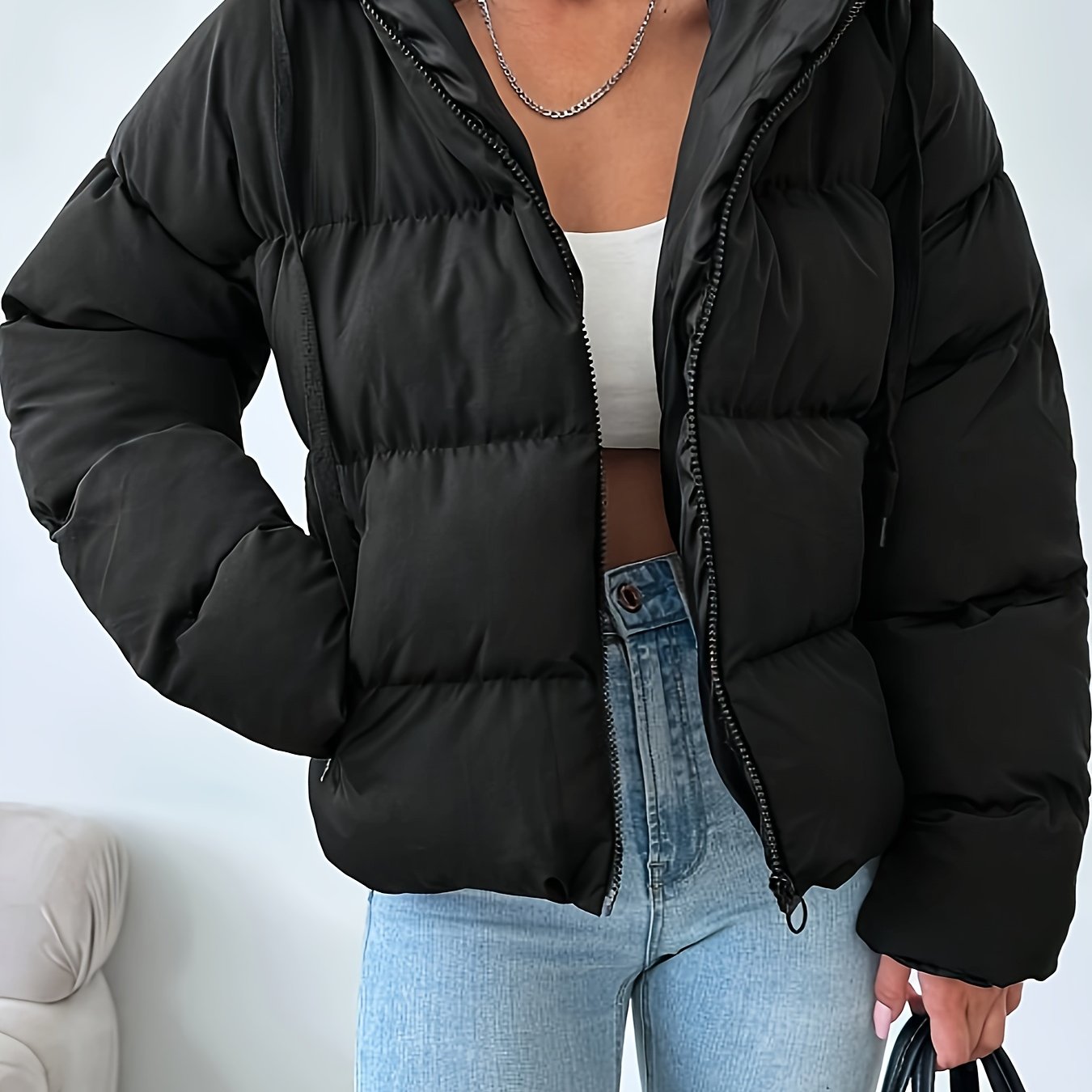 Damens Jacke mit Kapuze aus Polyester für Freizeit | Schwarzer Reißverschlussmantel mit Langen Ärmeln und Taschen | Maschinenwaschbar | Stilvolle Einfarbige, Nicht-Dehnbare Stoff | Ideal für Wintertrost & Mode
